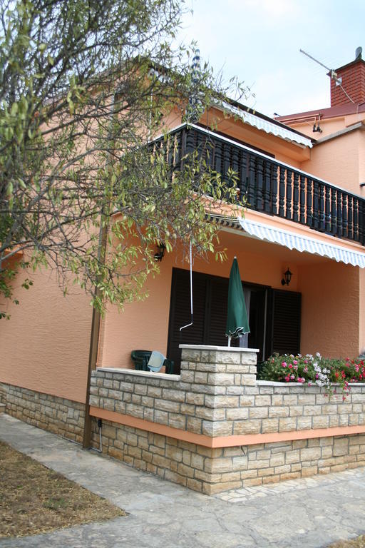 Apartments Santa Barbara Biograd Na Moru Værelse billede