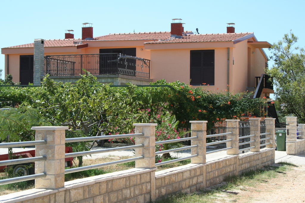 Apartments Santa Barbara Biograd Na Moru Eksteriør billede