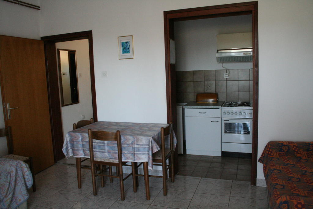 Apartments Santa Barbara Biograd Na Moru Værelse billede