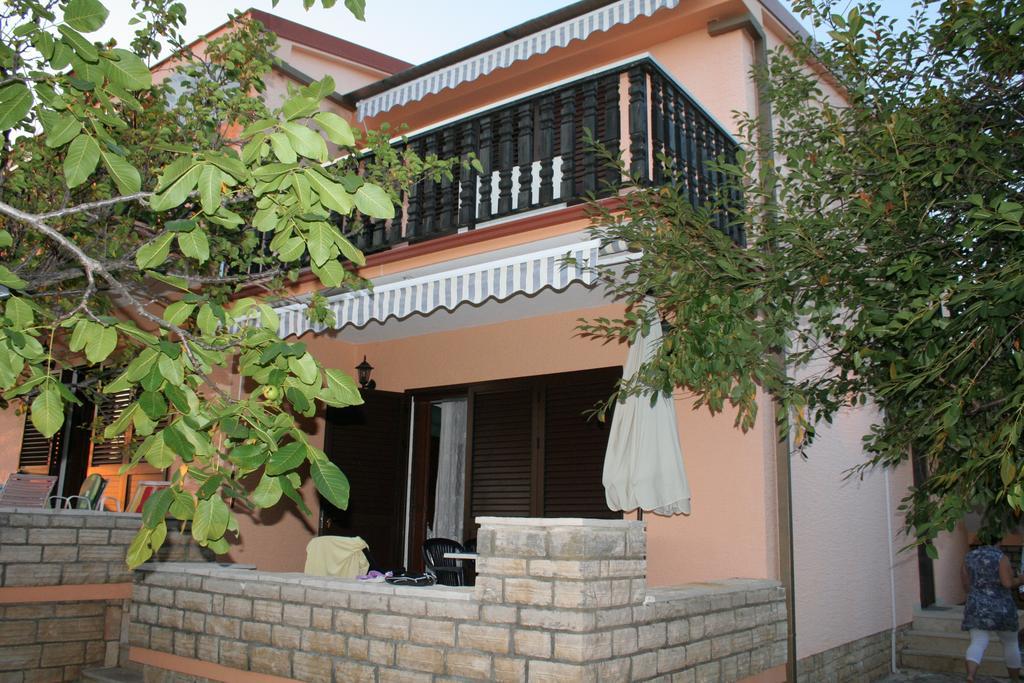 Apartments Santa Barbara Biograd Na Moru Eksteriør billede
